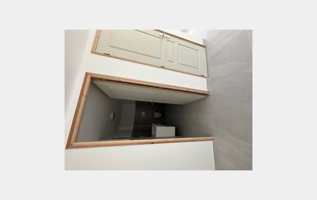 AB IMMO : Office | LA GRANDE-MOTTE (34280) | 160 m2 | 3 685 € 